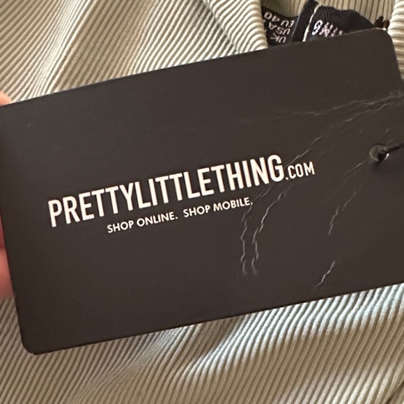 PrettyLittleThing Sage Mini Dress - Picture 7 of 7